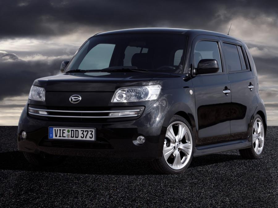  Daihatsu Materia Black Edition 2009 года  (фото 3 из 16)